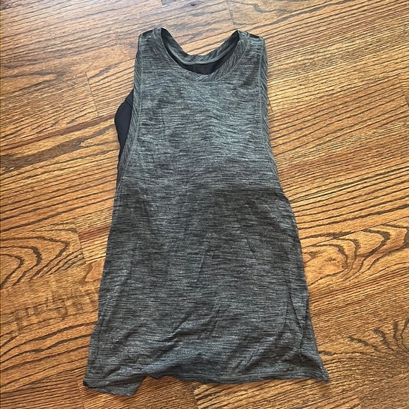 Lululemon 2 in 1 Running Top - Picture 1 of 2